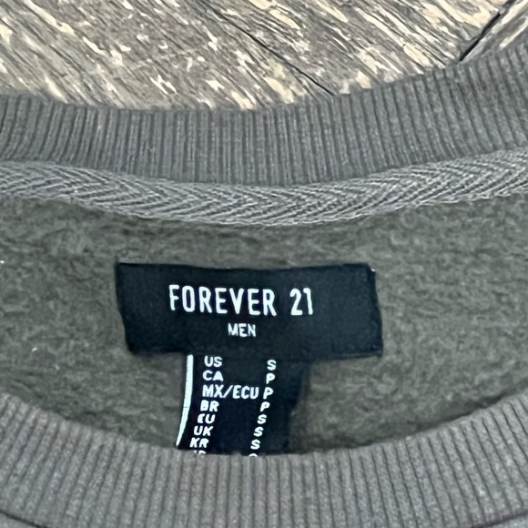MENS FOREVER 21 CREW KNECK - Picture 3 of 4